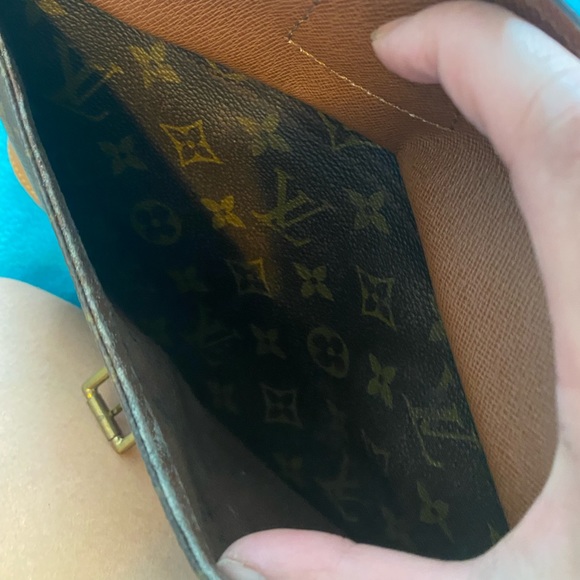 Louis Vuitton Jeune Fille GM - Picture 3 of 8